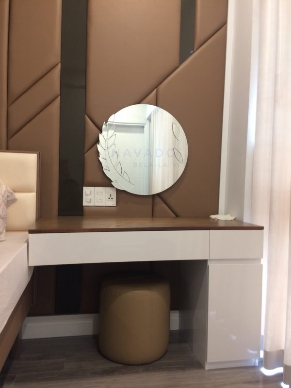 Gương treo phòng tắm Elsa