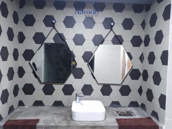 Gương treo phòng tắm lục giác