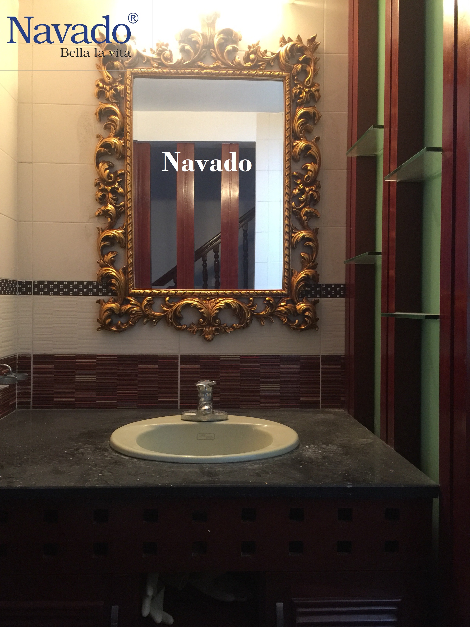 Gương bỉ trang trí cho phòng tắm